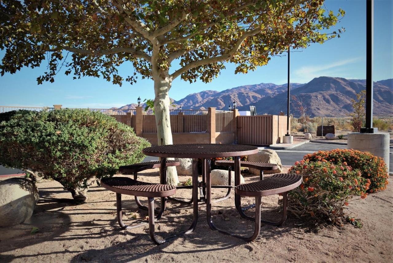 Oasis Inn And Suites 29 Palms Hotel Joshua Tree National Park Twentynine Palms Ngoại thất bức ảnh