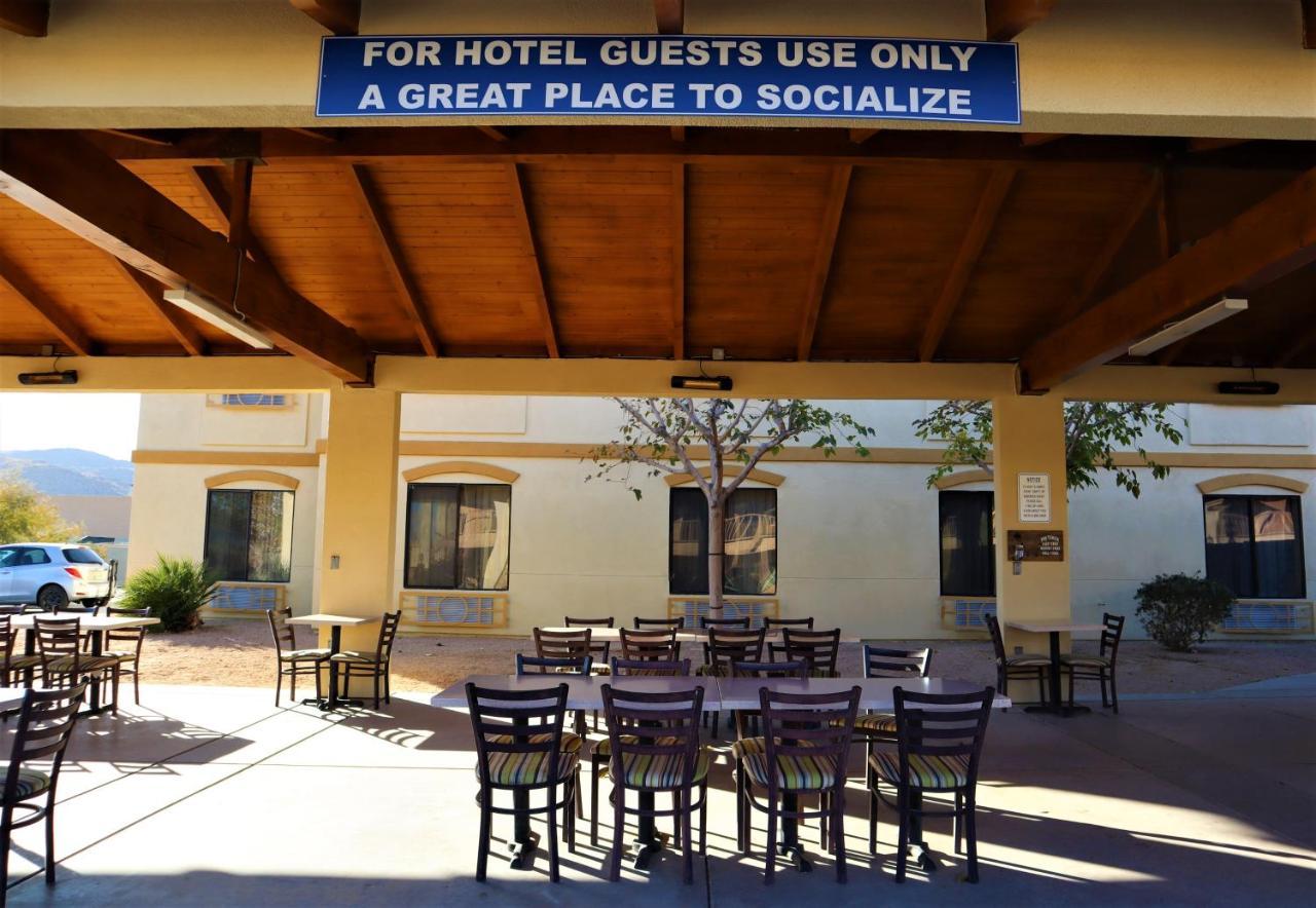 Oasis Inn And Suites 29 Palms Hotel Joshua Tree National Park Twentynine Palms Ngoại thất bức ảnh